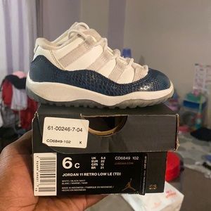 Jordan 11 low snakeskin OG toddler 6c